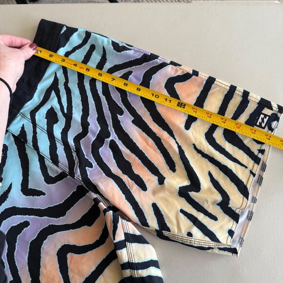 Billabong Recycler Sundays Pro Performance Stretch Boardshort Swim Trunk Mens 32 - Picture 8 of 9